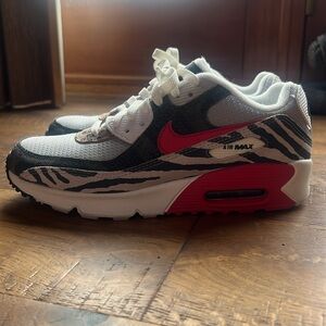 Nike air 6.5y sz 8 women